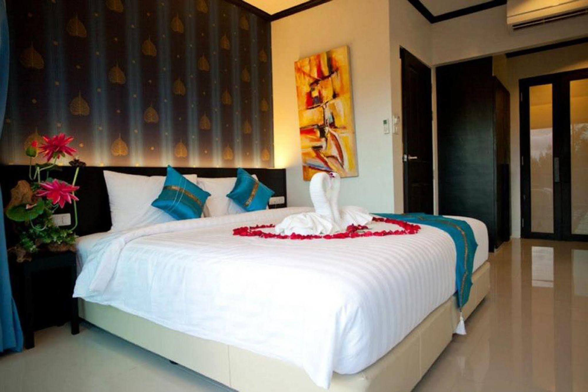 Kata Green Beach Hotel Exterior foto