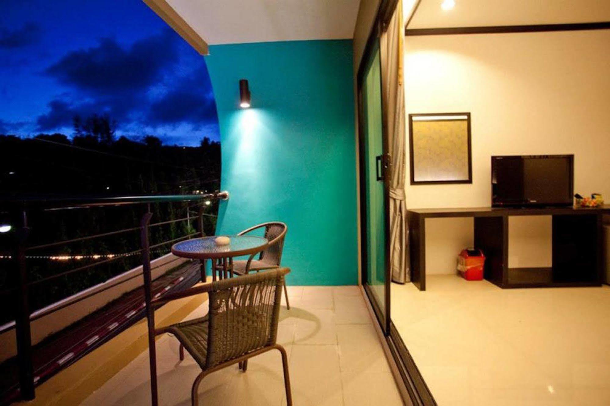 Kata Green Beach Hotel Exterior foto